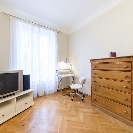 Apartment Near Olympic Stadium Kiev Ngoại thất bức ảnh