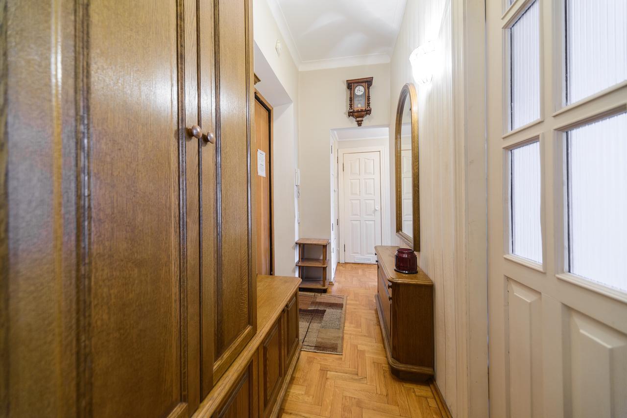 Apartment Near Olympic Stadium Kiev Ngoại thất bức ảnh